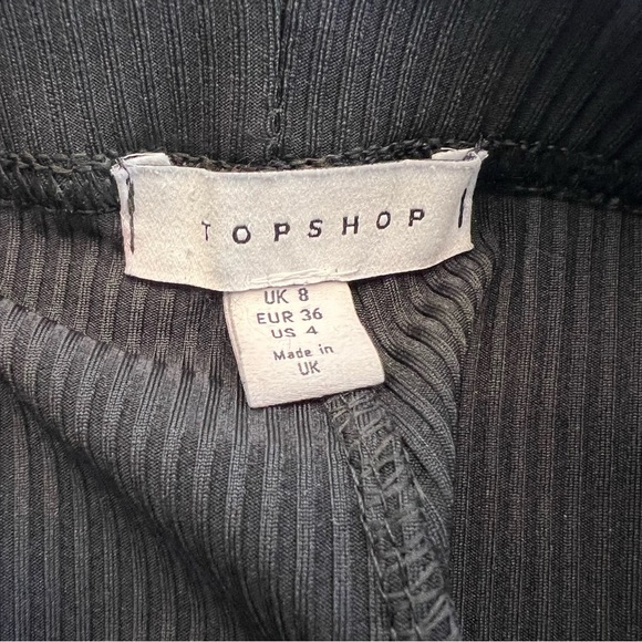 EUC Topshop Maternity ribbed black bike shorts size 4 - Picture 3 of 4